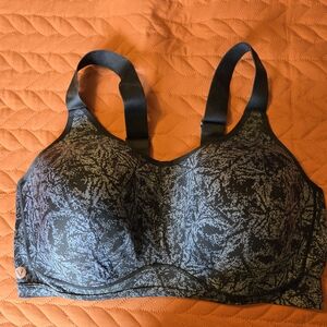 Livi Active Black and Gray Bra